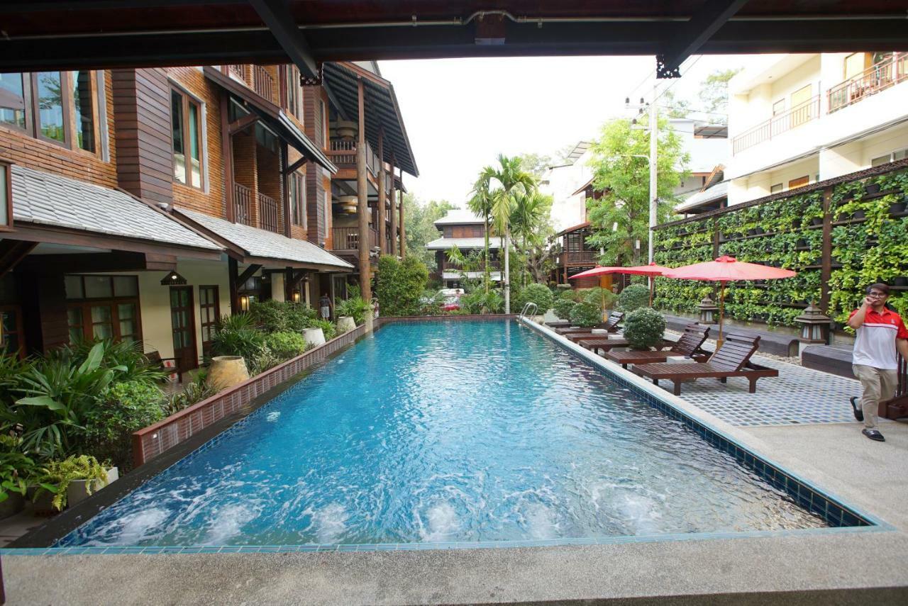 Sunny V Hotel Chiang Mai Exterior photo
