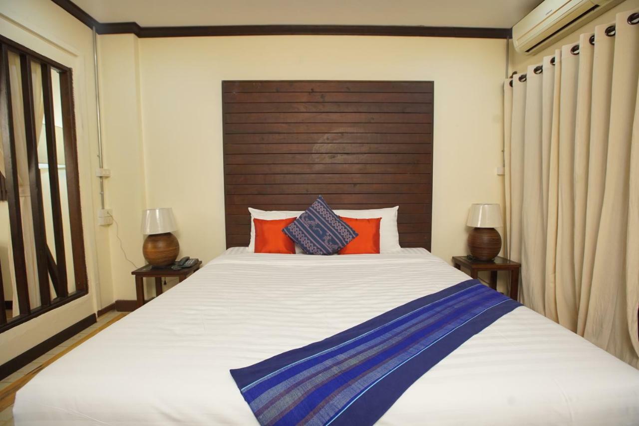 Sunny V Hotel Chiang Mai Exterior photo