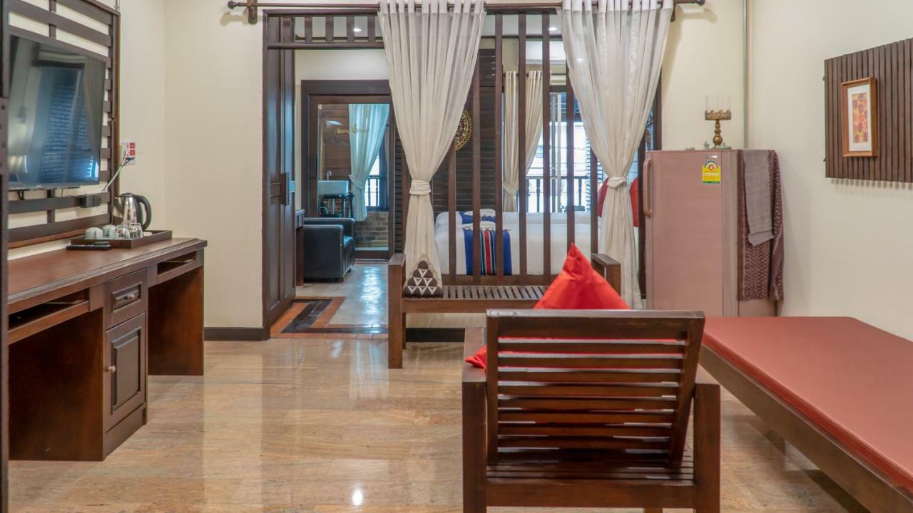 Sunny V Hotel Chiang Mai Exterior photo